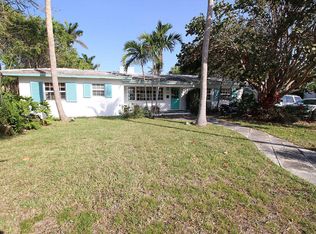 802 N Lakeside Dr, Lake Worth, FL 33460