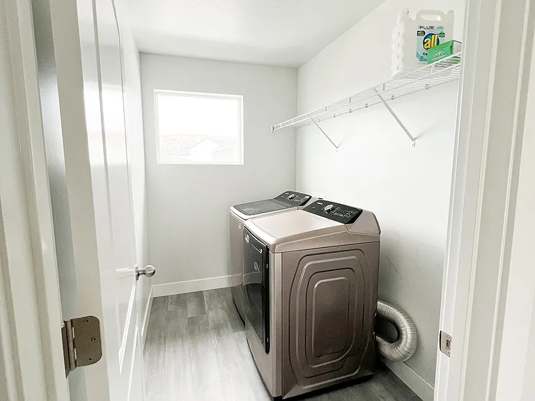 1531 W Stone Gate Dr — Photo 8
