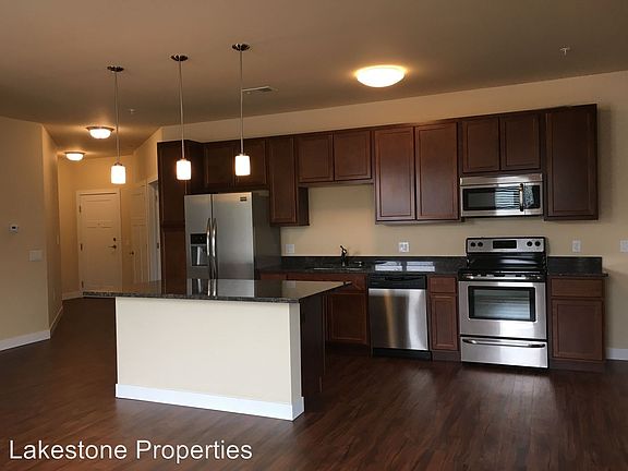 3rd image of 5020 Farwell St APT 202