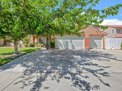 2825 W Newgrove St, Lancaster, CA, 93536