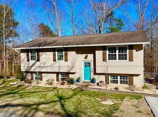 1012 N Old Grey Ridge Rd, Maryville, TN 37801