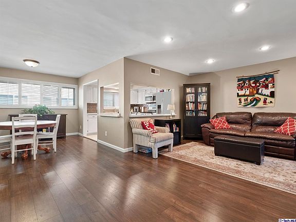 4th image of 2483 Loma Vista St #12