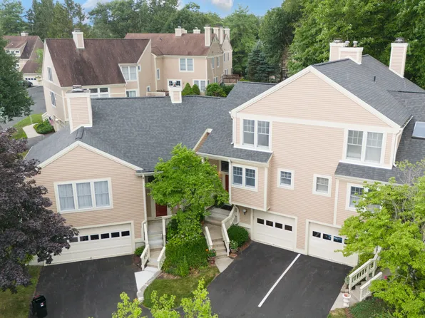 37 Brittania Drive #62, Danbury, CT 06811