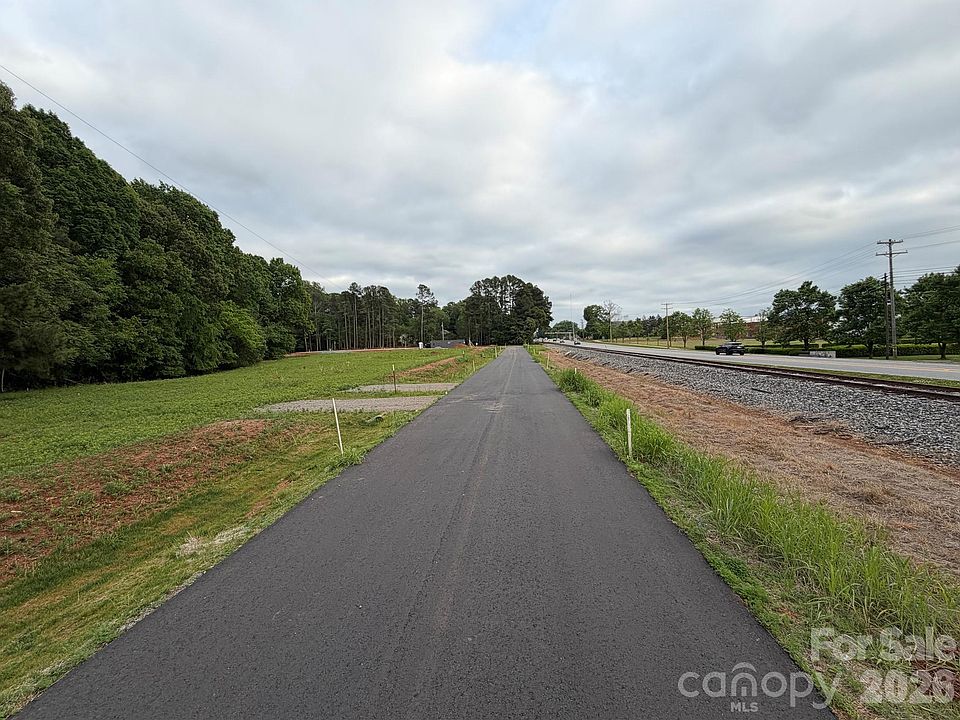 1st image of 18908 Old Statesville Rd #3