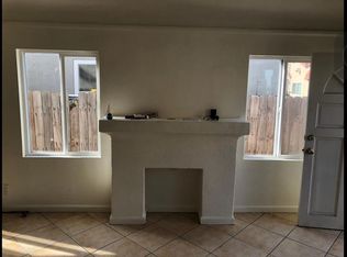 1208 E Barcelona Pl #1, Long Beach, CA 90813