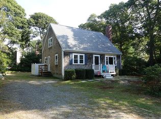 15 Hillside Ave, North Falmouth, MA 02556