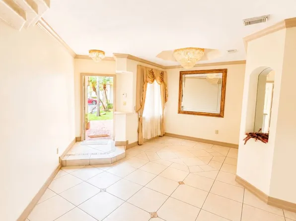 8356 NW 10th St APT 6D, Miami, FL 33126