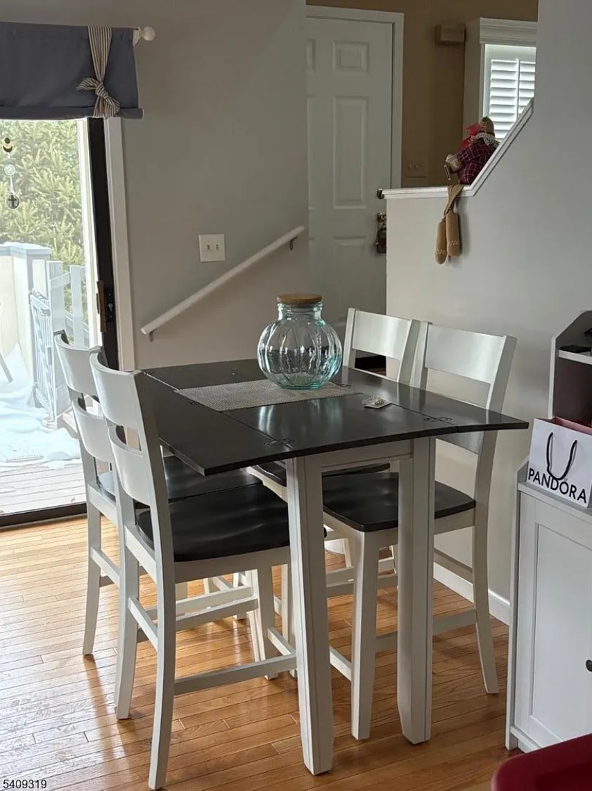 2 bed, 2.5 bath, $3,600 — Photo 3