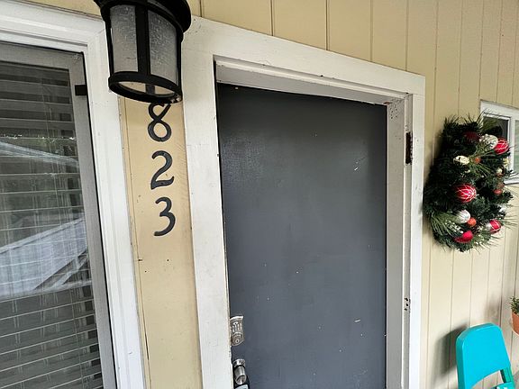 2nd image of 823 University Ave #823