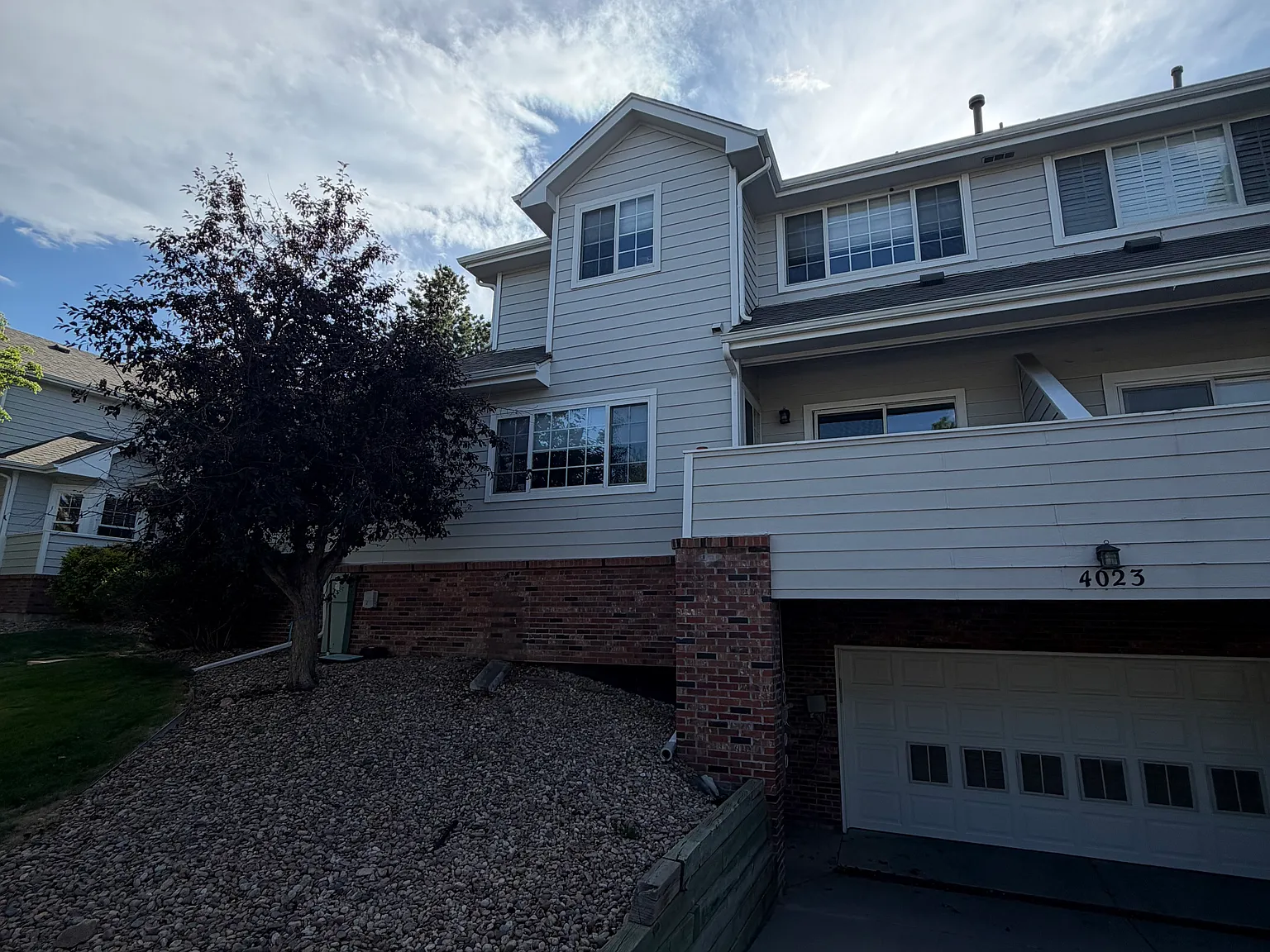 3 bed, 2.5 bath, 1700 sqft, $2,700 — Photo 3