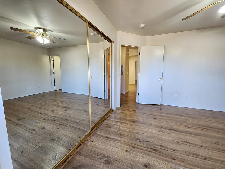 4581 McClintock Cir #B — Photo 20