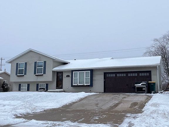 2nd image of 321 E Sunny Hill Dr