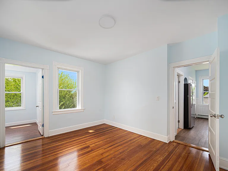 87 Lyman Ave #2 — Photo 11