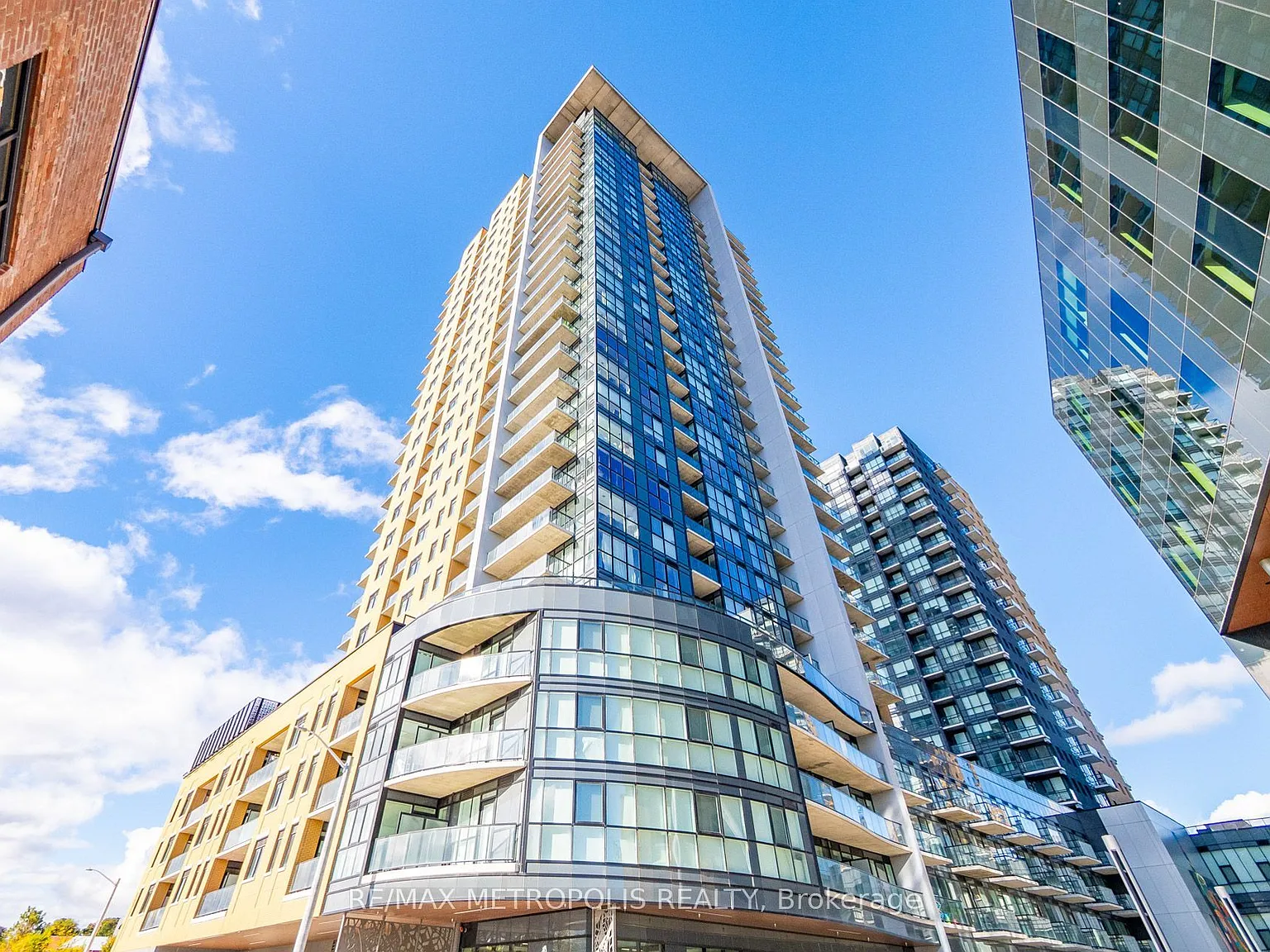 2 bed, $2,000 — Photo 1