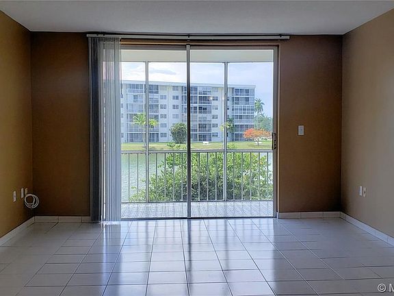 2nd image of 2905 Point East Dr APT L204