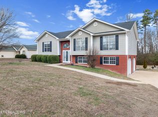 10015 Bear Trail Dr, Soddy Daisy, TN 37379