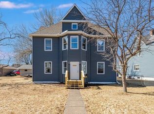 1306 E 4th St, Superior, WI 54880