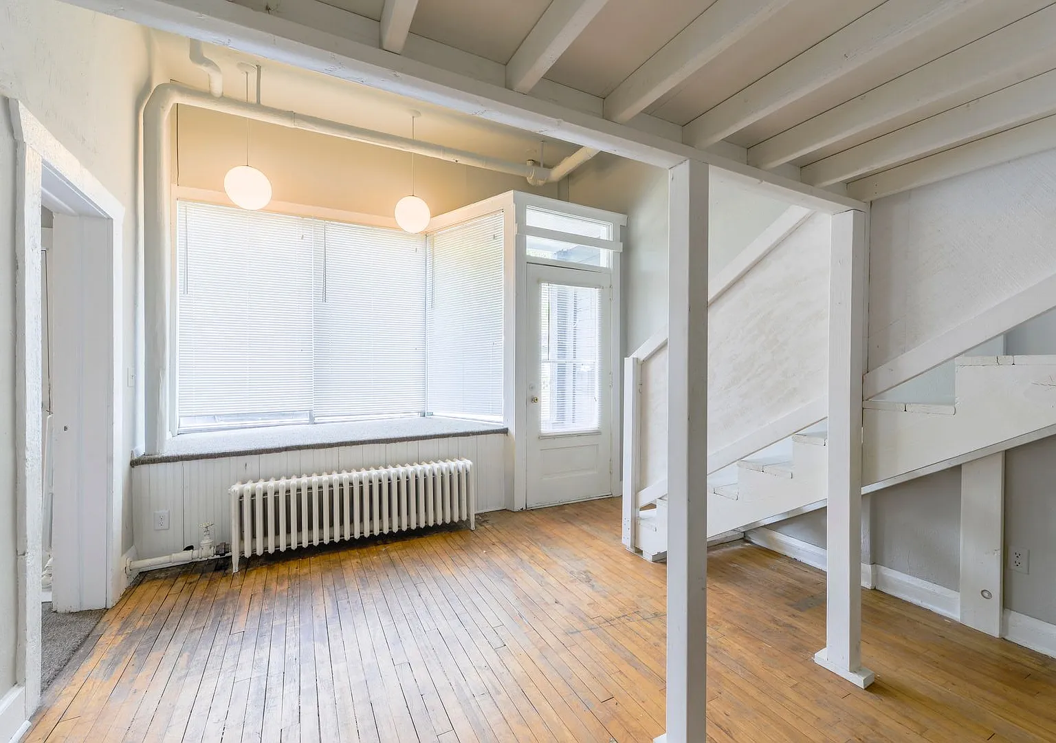 1435 Washington St NE — Photo 4