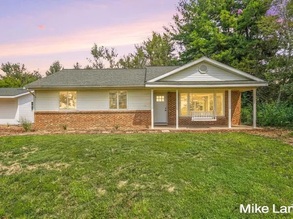 17646 Hall Rd, Casnovia, MI 49318