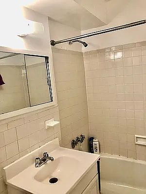 4th image of 89-00 170th St #B