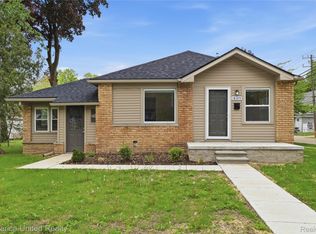 18315 Five Points St, Redford, MI 48240