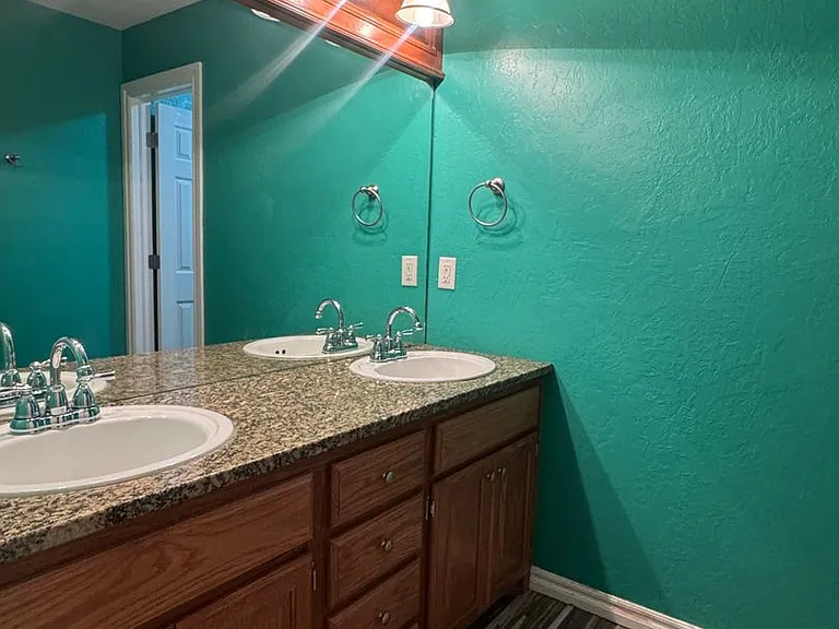 169 NW Copperfield — Photo 17