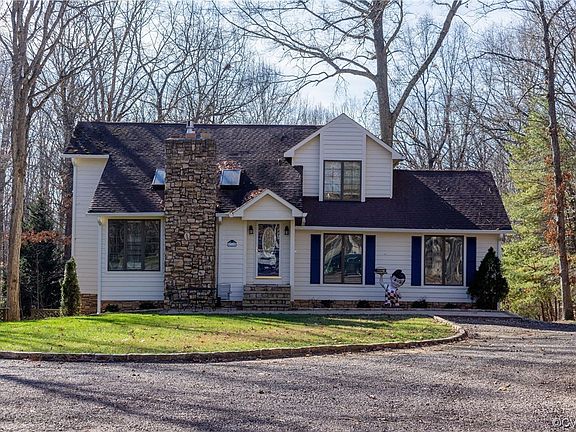 4th image of 2318 Valentine Dr