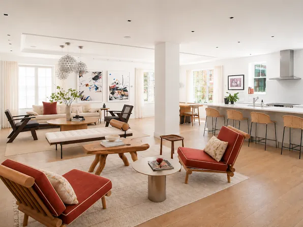 1 Lexington Avenue image 1 of 12