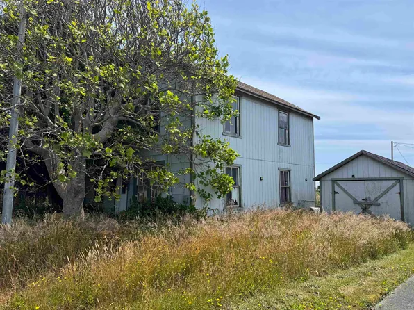 441 3rd St, Crescent City, CA 95531