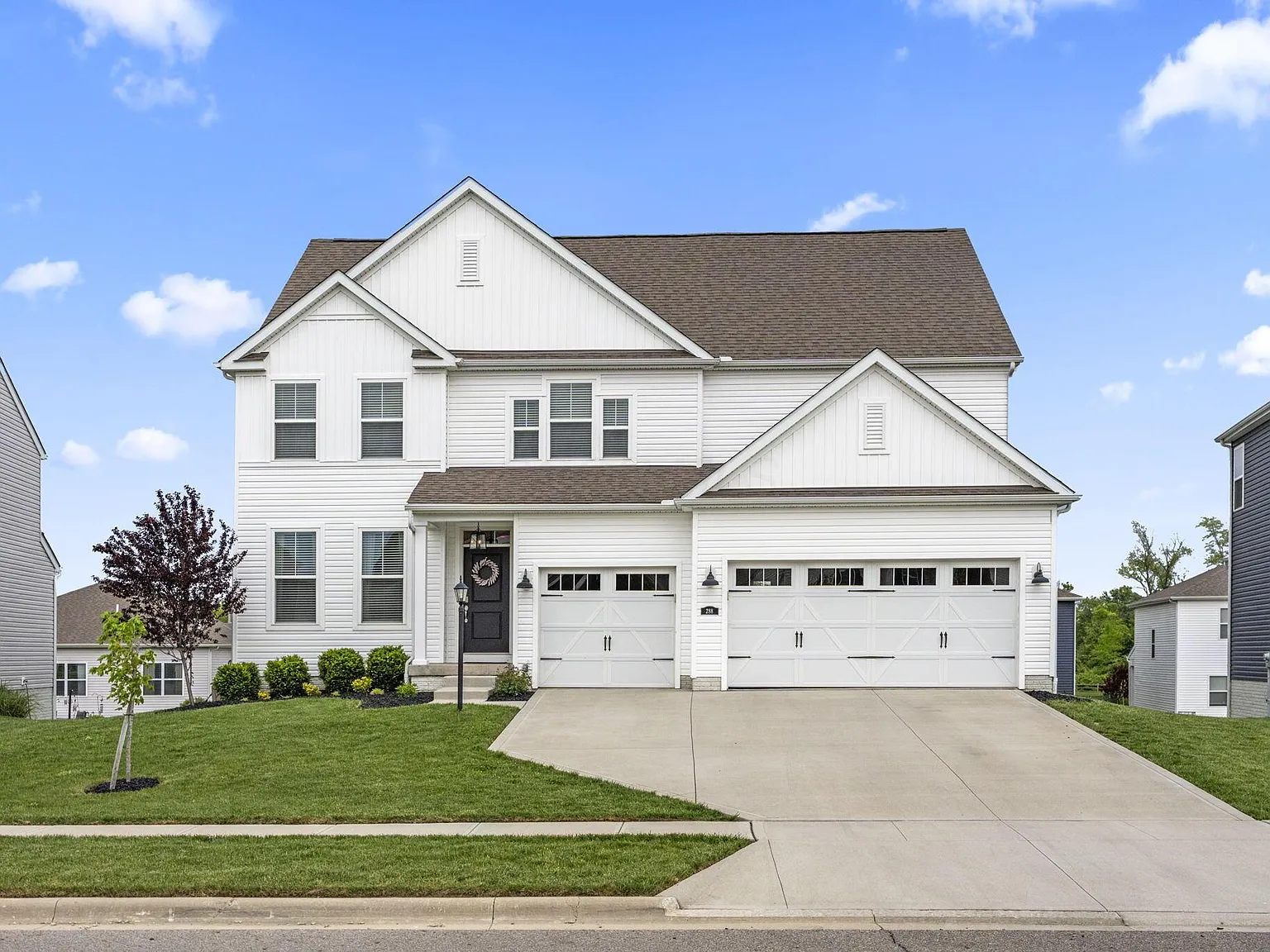 4 bed, 3.5 bath, 3002 sqft, $3,030 — Photo 2