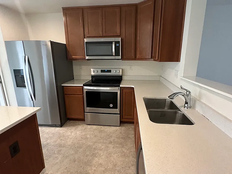 115 Cecily Way — Photo 32