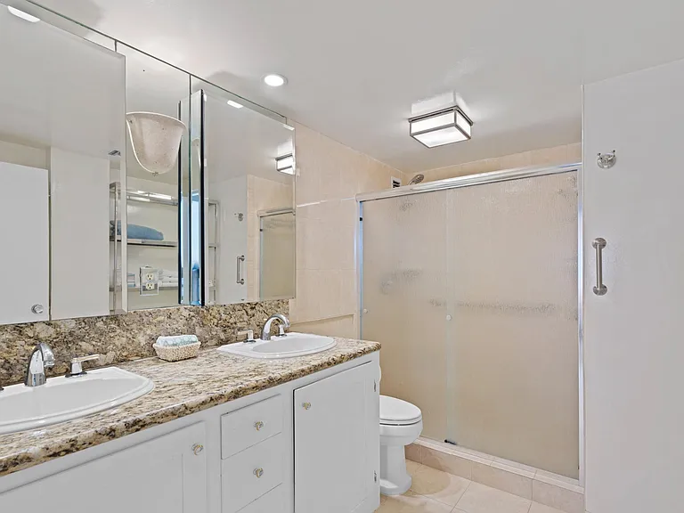 2800 N Flagler Dr #404 — Photo 19