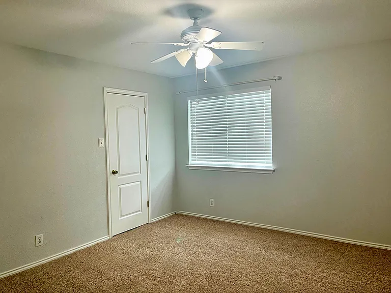 324 Willow Loop — Photo 17