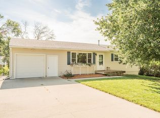205 Harolds Dr, Glenwood, IA 51534