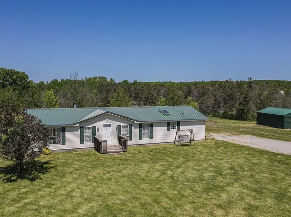 21090 Hutchinson Hwy, Onaway, MI 49765