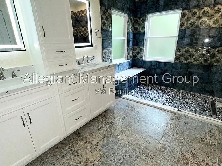 1287 Glendora Rd N — Photo 22