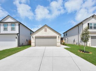18534 Athena Flower Dr, Fresno, TX 77545