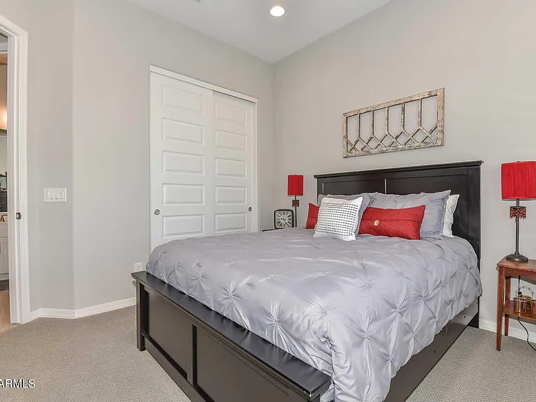 9661 W Patrick Ln — Photo 37