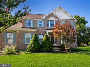 119 Cypress Point Dr, Charles Town, WV 25414