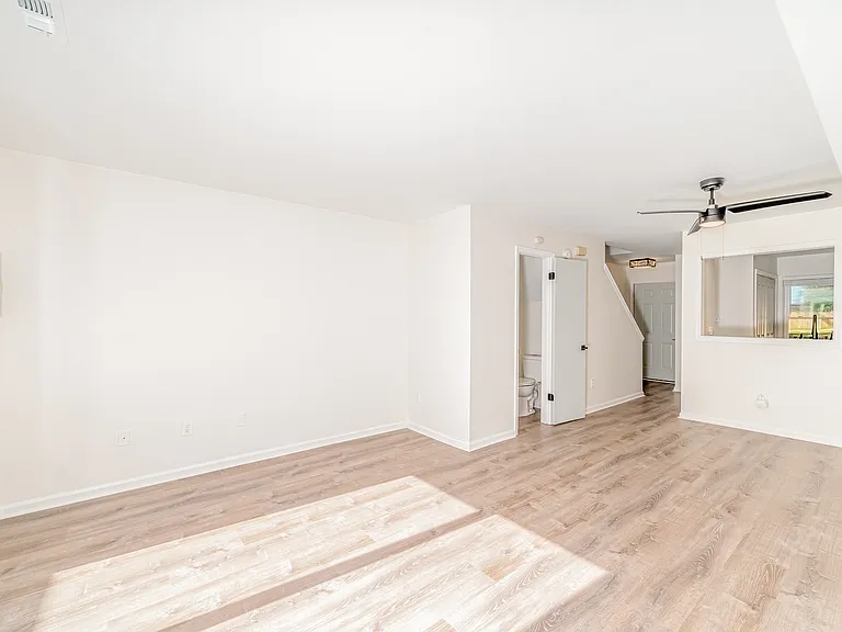 9400 1st View St Townhomes — Photo 34