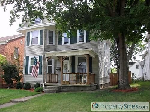 1st image of 714 E Main St