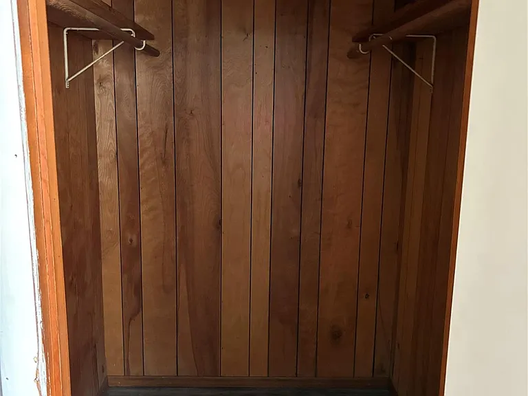 406 Omega St — Photo 12