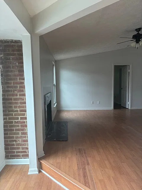4245 Parkview Ct