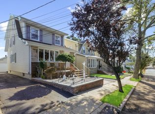 475 Columbia Ave, Ridgefield, NJ 07657