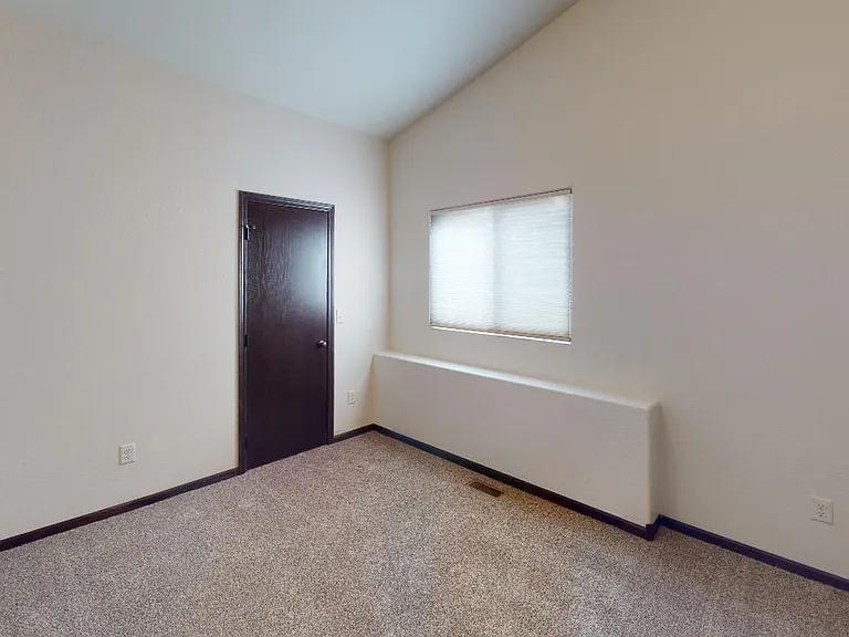 4 Plex #4 — Photo 9