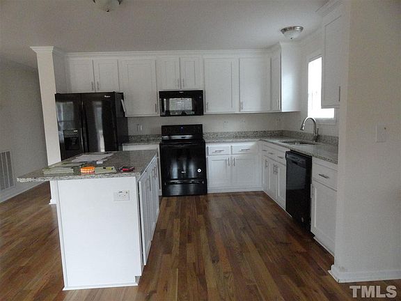 4th image of 545 Port Dr