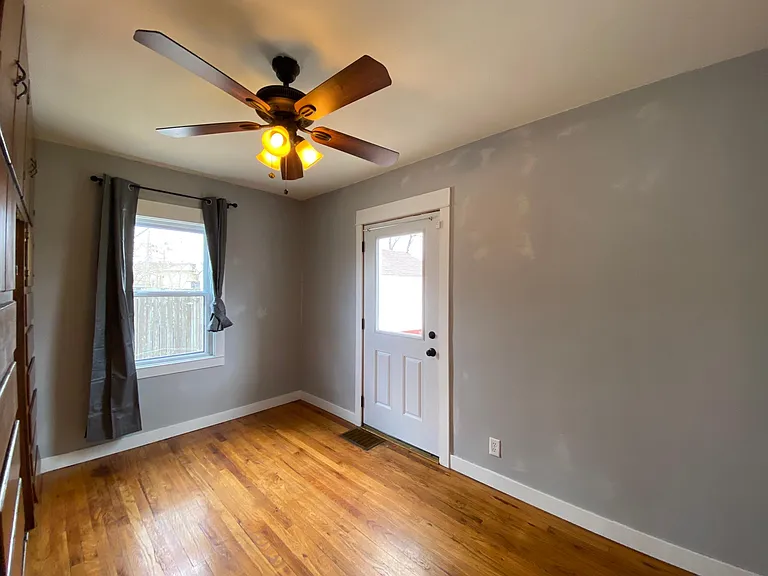 3817 B Ave NE — Photo 20