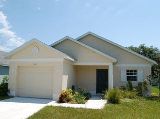 3707 17th St E, Bradenton, FL 34208