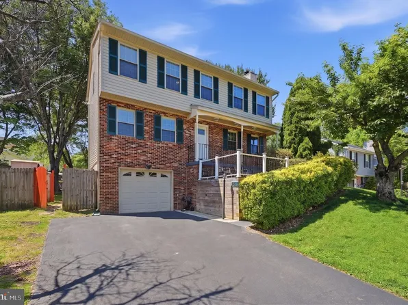 6079 Ponhill Dr, Woodbridge, VA 22193