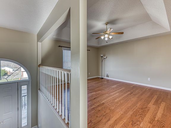 4th image of 1105 Kennesaw Dr